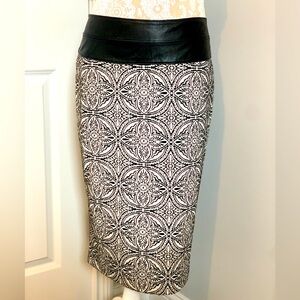 Bisou Bisou Womens Size 8 Black Michele Bohbot Polyester Pencil & Straight Skirt